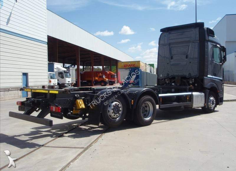 Mercedes Actros 2542