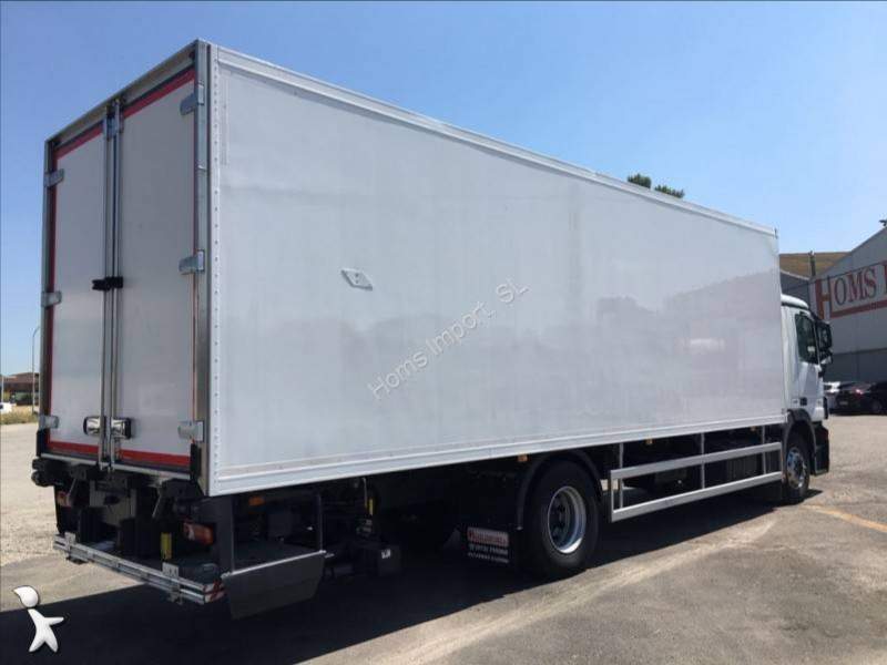 Mercedes Actros 1832