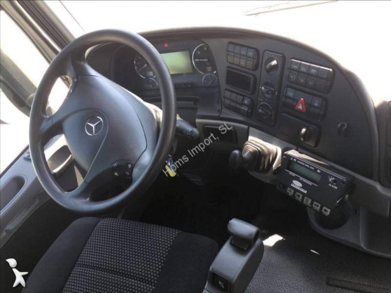 Mercedes Actros 1832