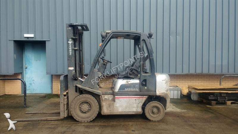 Carretilla diesel Nissan Y1D2A25Q